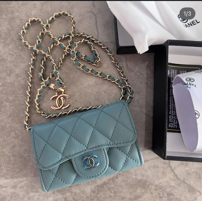 Chanel cardholder