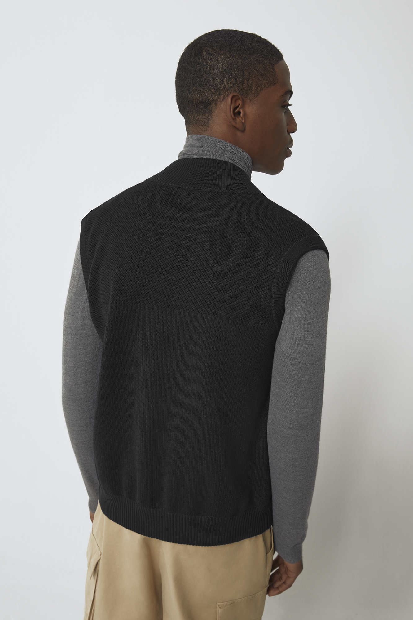 Hybridge Knit Vest L 61 6829M
