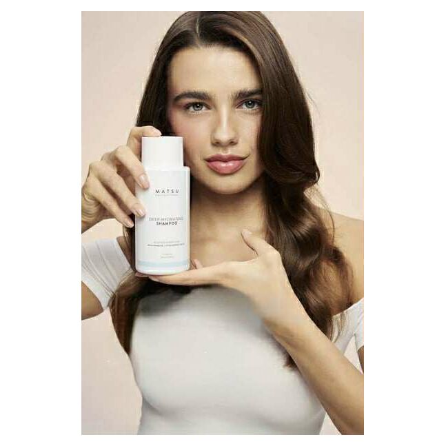 DEEP HYDRATING SHAMPOO