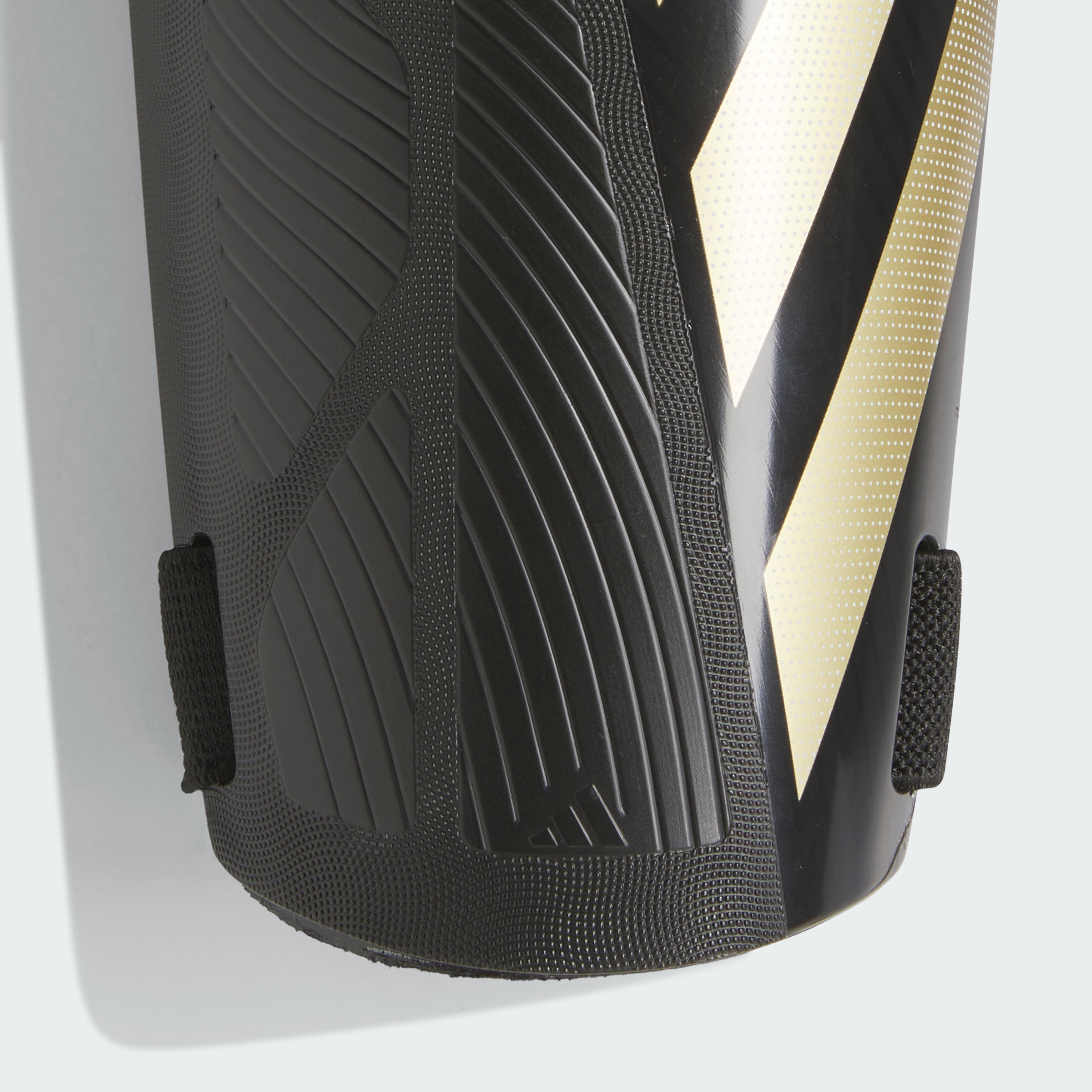 TIRO SG TRN BLACK/GOLDMT/WHITE