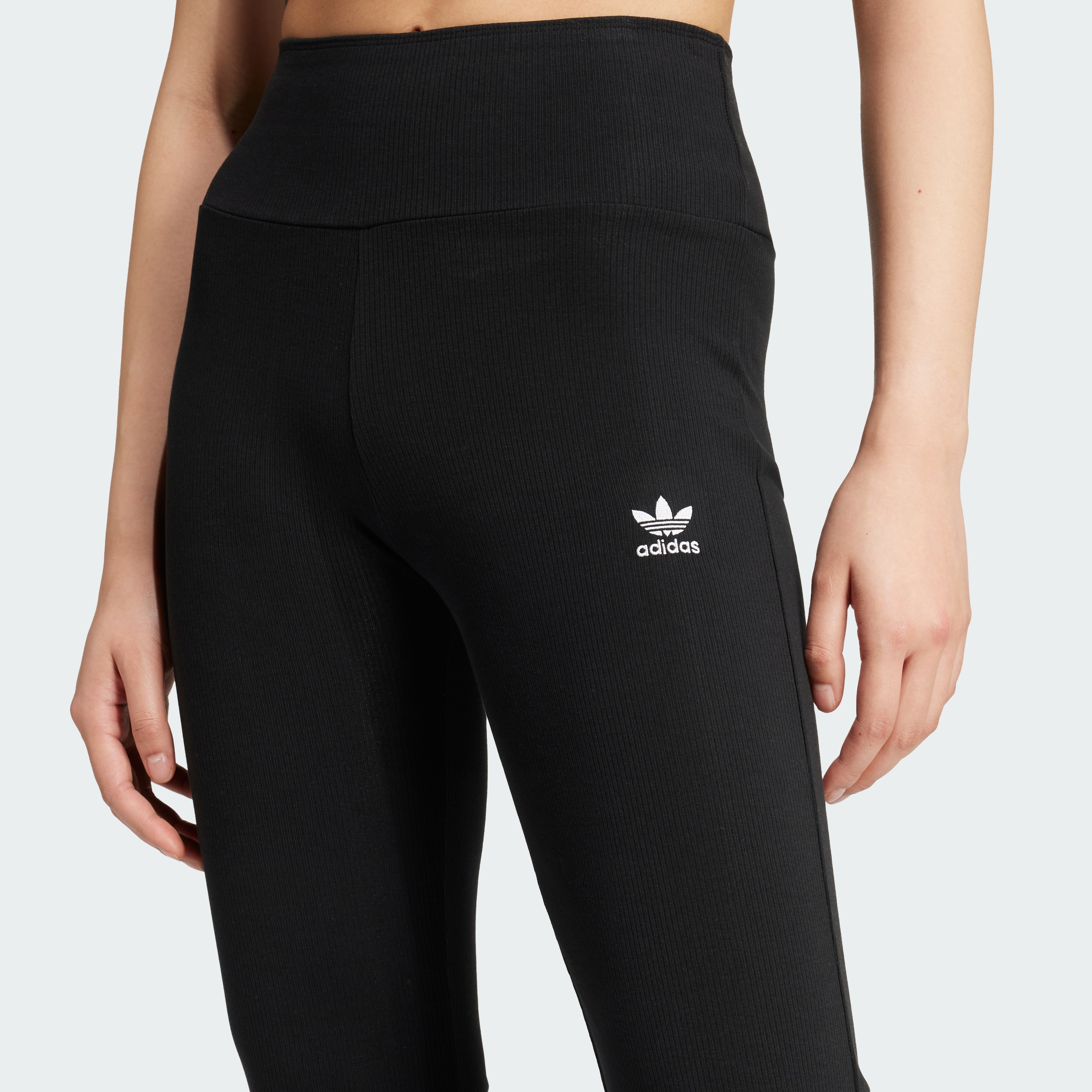 ESS FL LEGGINGS BLACK