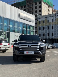 Toyota Land Cruiser 300 GX-R Leather 
