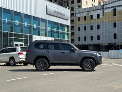 Toyota Land Cruiser 300 GR-Sport 