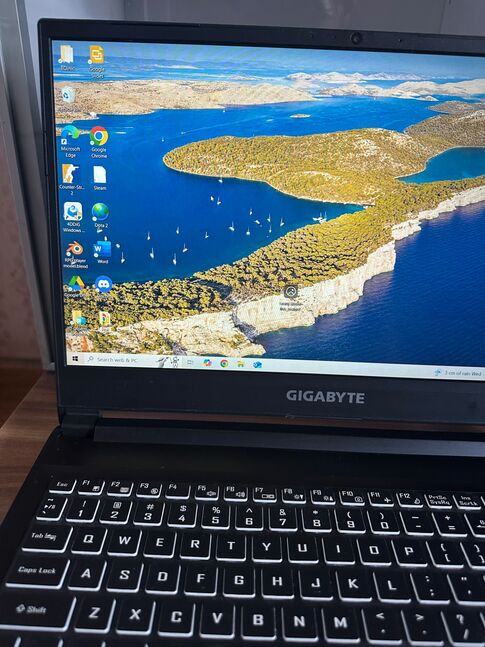 Gigabyte note book