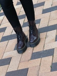 Dr martens burgundy jadon