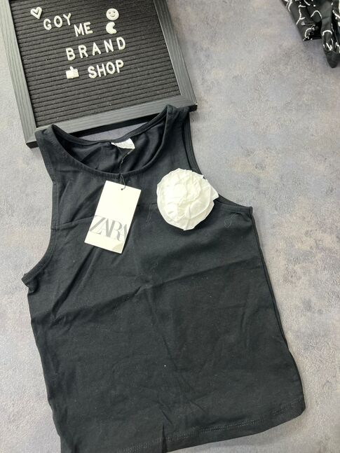 Zara top size: 11-12