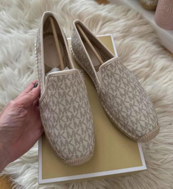 Mk gutal size us 9 39-39.5 