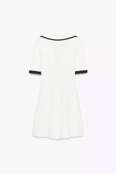 Ribbed dress with metal buttons 