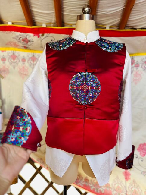 Торгон хантааз,цамцны хослол