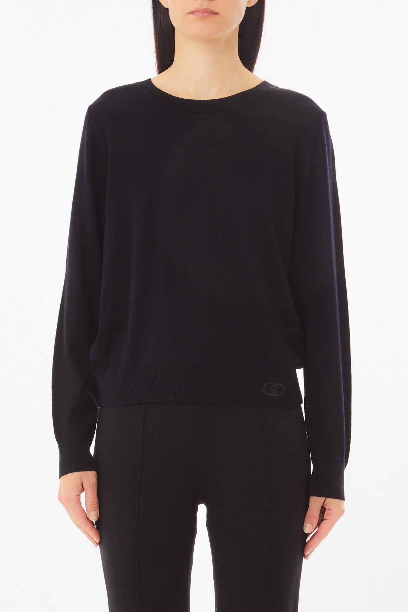woman  jersey -or pullover-