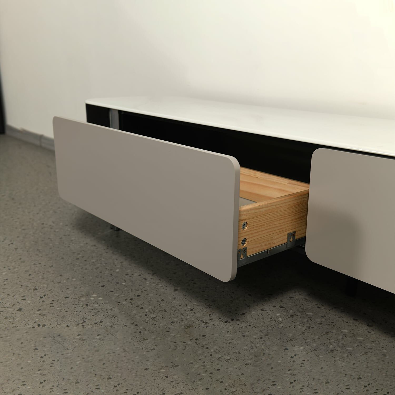 068TV