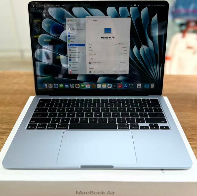  macbook air 13-inch m4 blue sky