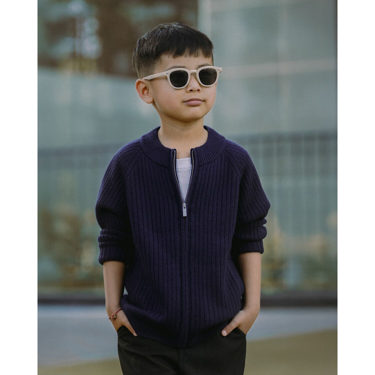 Цахилгаантай кардиган