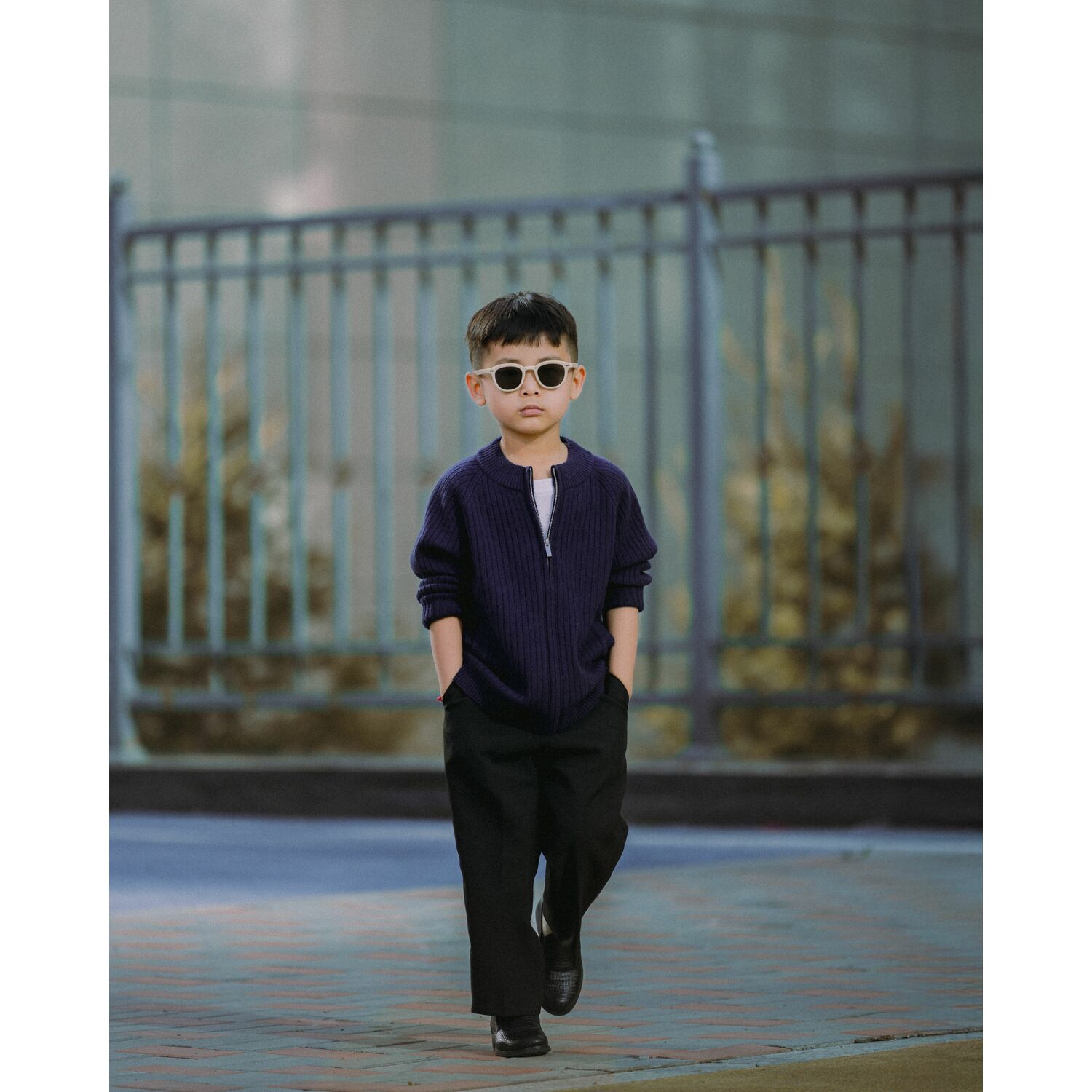 Цахилгаантай кардиган