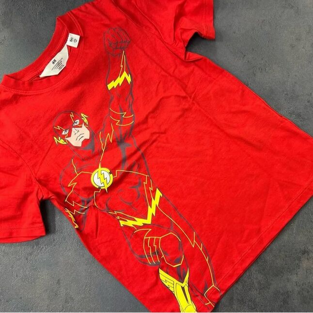 H&m t-shirt size: 6-8 nas