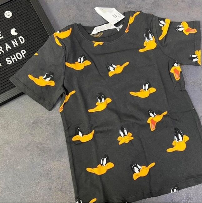 H&m t-shirt size: 8-10