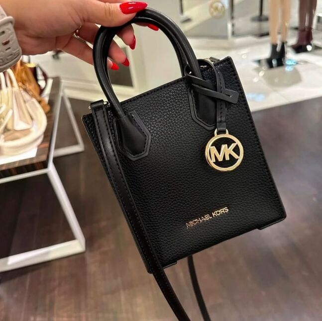 Michael kors phone bag