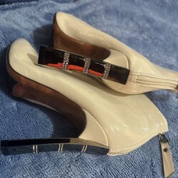 Цагаан түрийт зарна