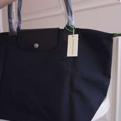 Longchamp l size black