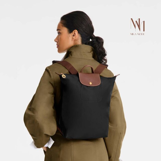 Longchamp үүргэвч хар өнгө