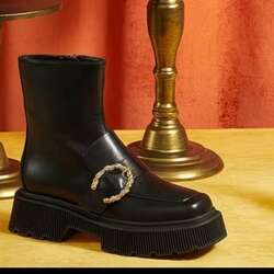 Дотор гадаргүй цэвэр арьс