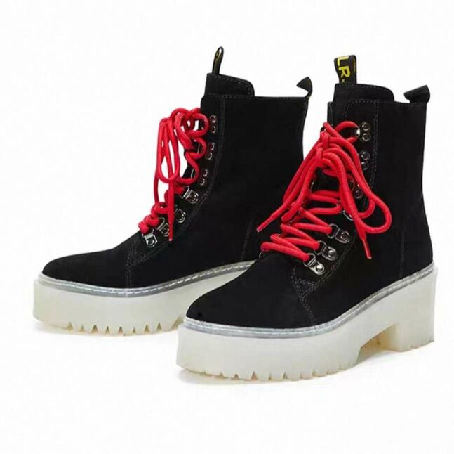 Цэвэр илгэн арьс