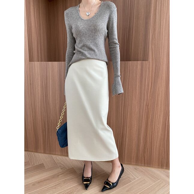 Шулуун загварын юбка