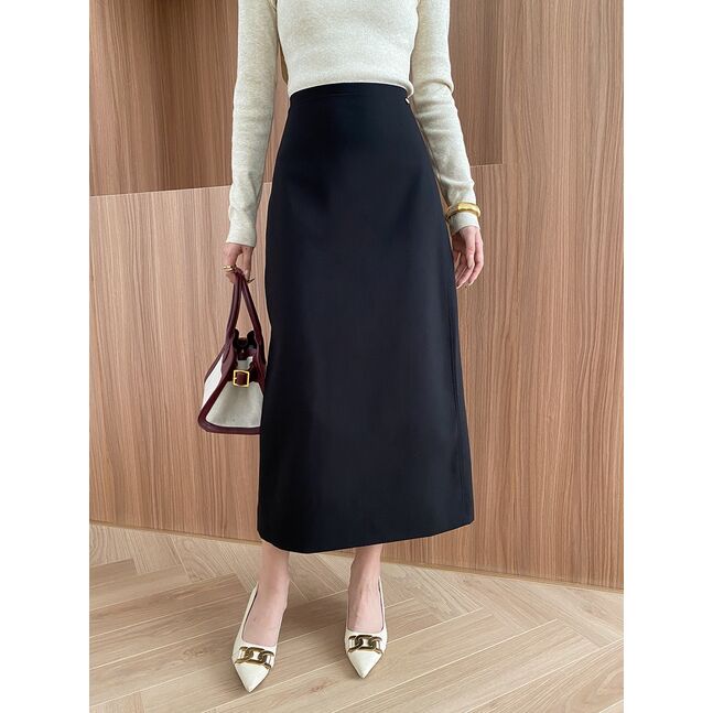 Шулуун загварын юбка