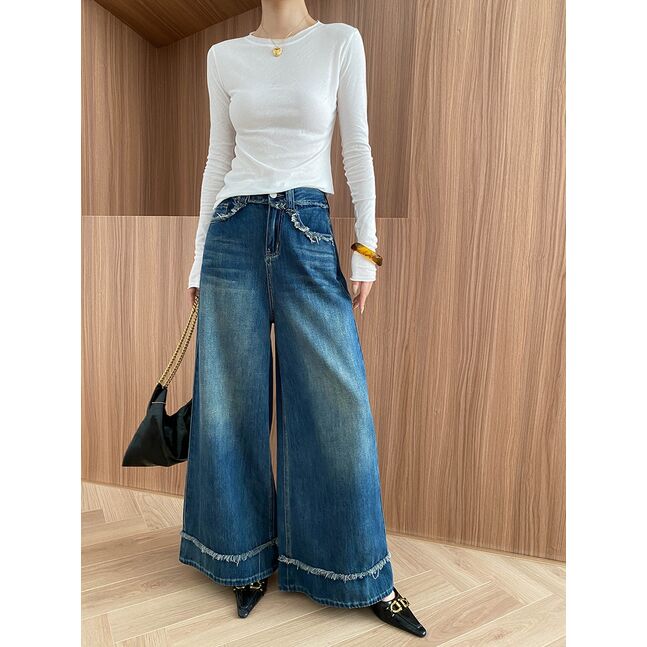Wide leg jeans