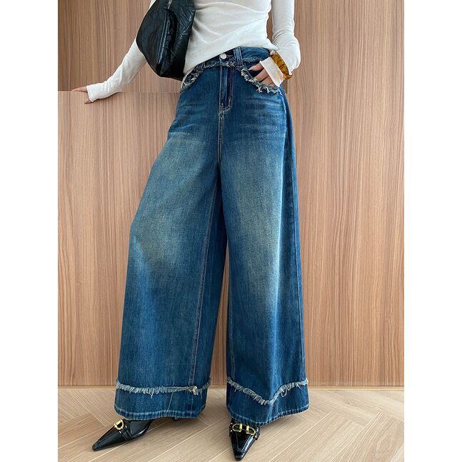 Wide leg jeans
