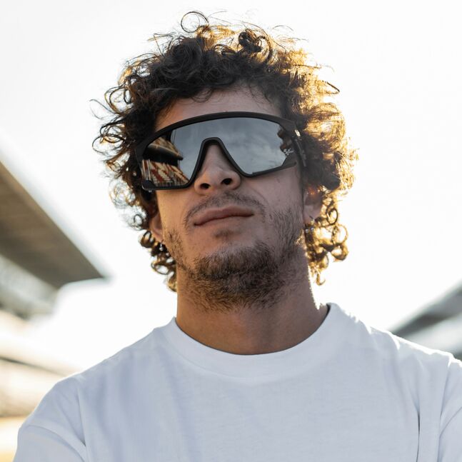 Oakley INJECTED UNISEX SUNGLASS