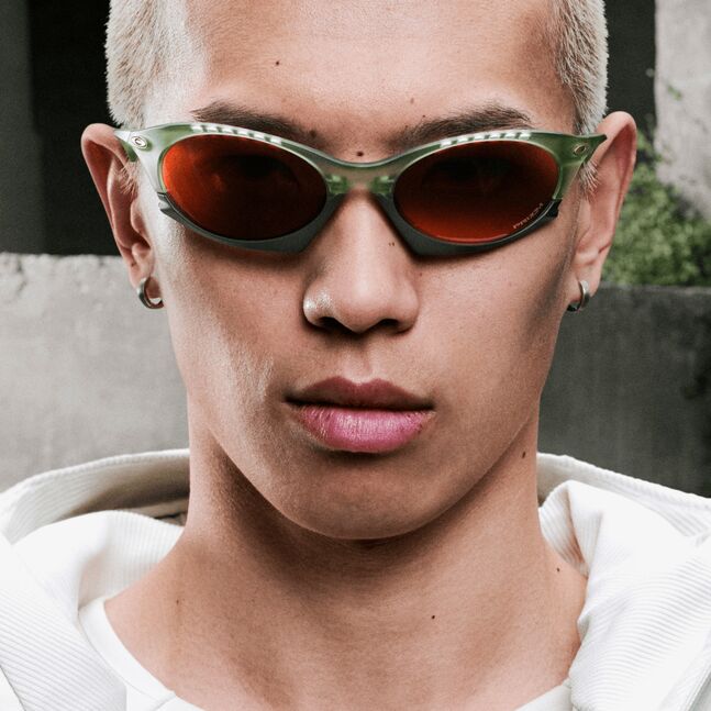 Oakley INJECTED MAN SUNGLASS