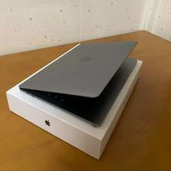 Apple 2022 macbook pro 