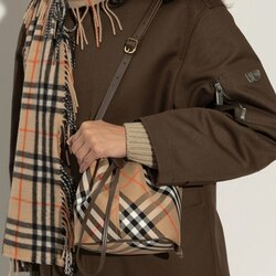 Burberry цүнх