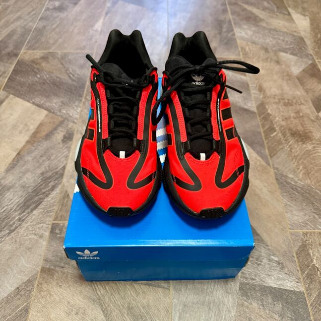 Adidas ozweego pure ‘solar red’