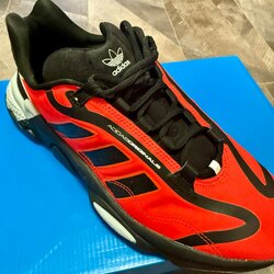 Adidas ozweego pure ‘solar red’