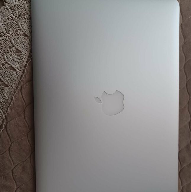 Macbook air (13-inch, 2017) 