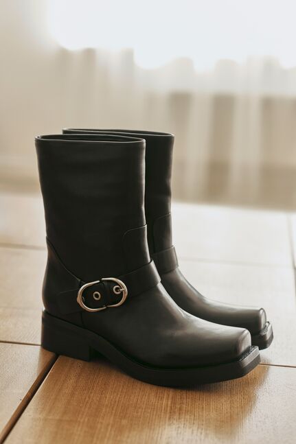 Leather shoes