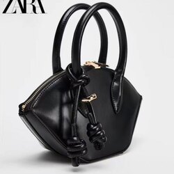 Zara mini bag 🖤