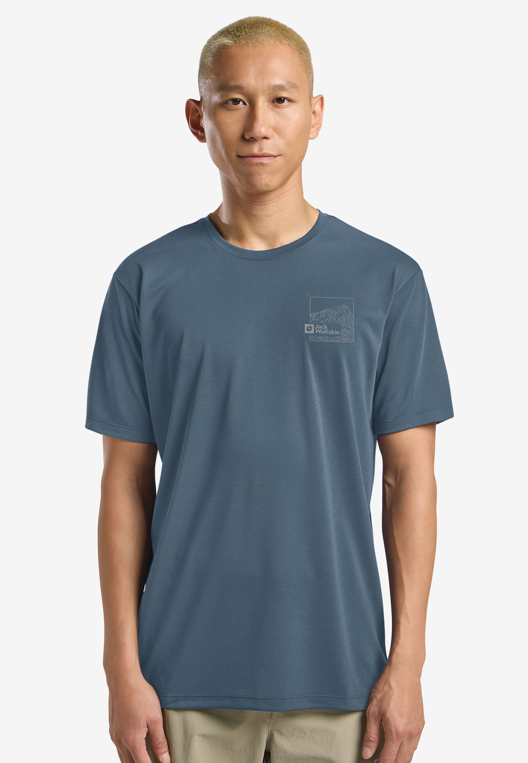 VONNAN GRAPHIC T M