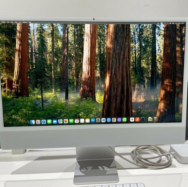 ✨imac дагалдах хэрэгсэлтэй зарна