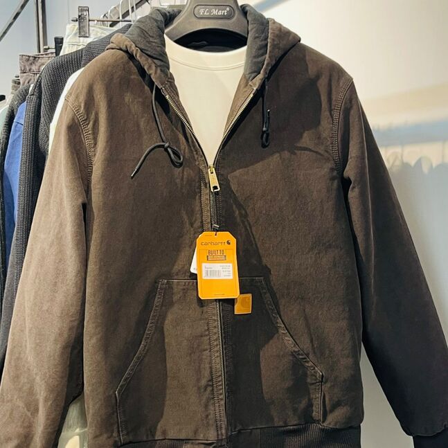 Zuzaan carhartt