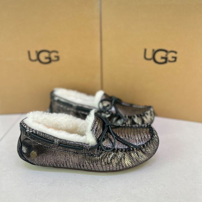 Ugg