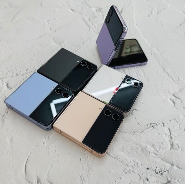 Z flip4 256gb used