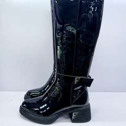 Лакан арьсан хагас дотортой