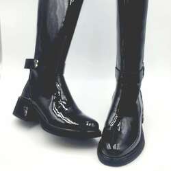 Лакан арьсан хагас дотортой