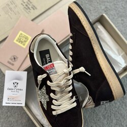 Golden goose sneaker