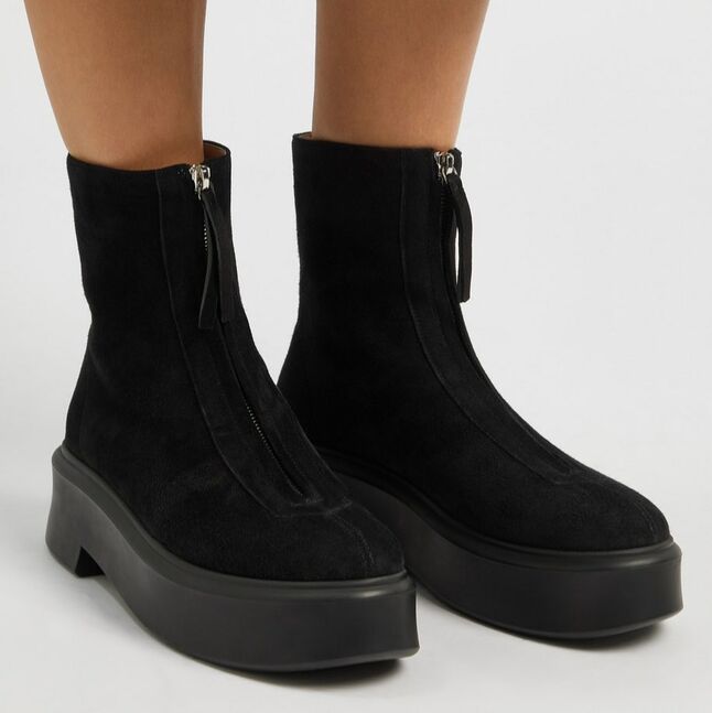 The row boots