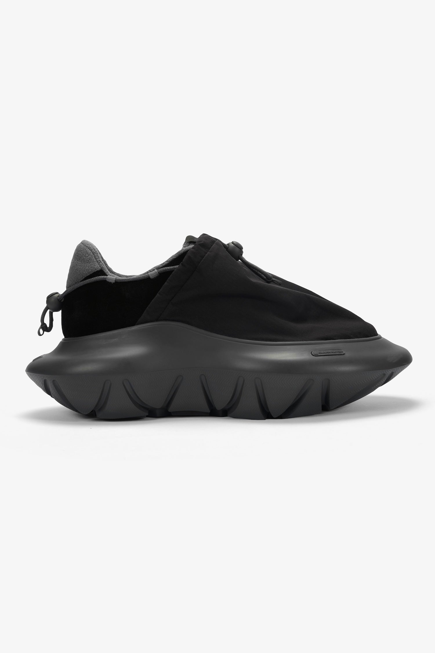 Eyak Sneaker XL Extralight Black