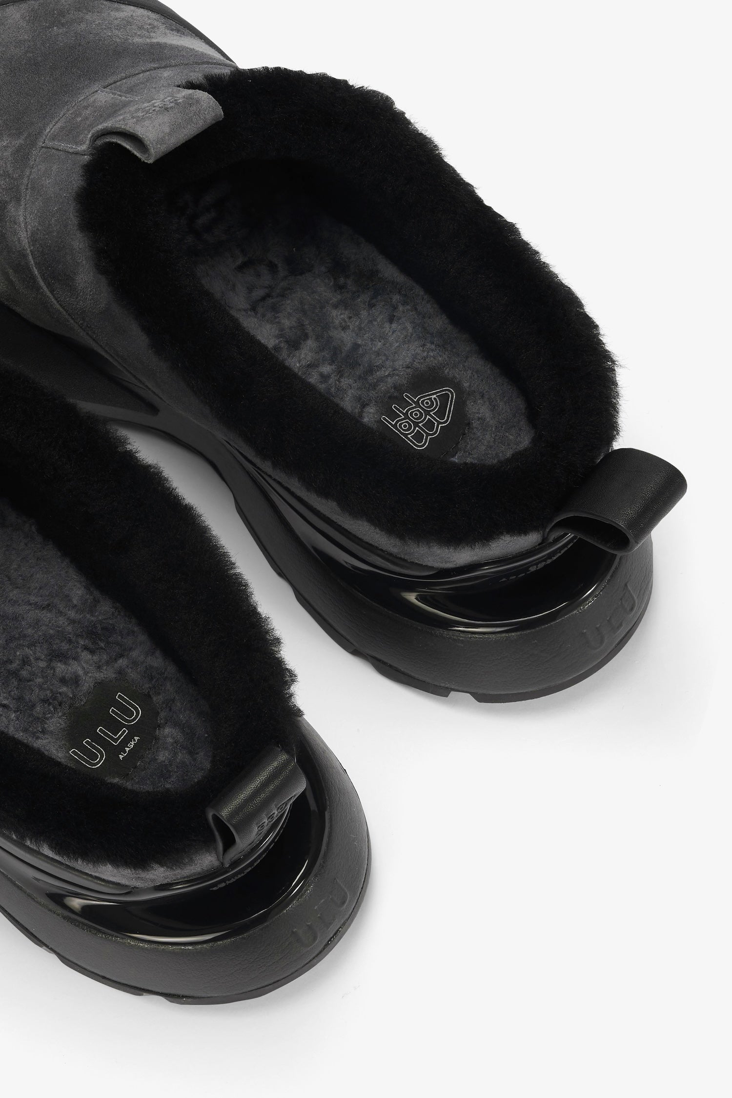 Raven Arctic Grip Slip-on Black